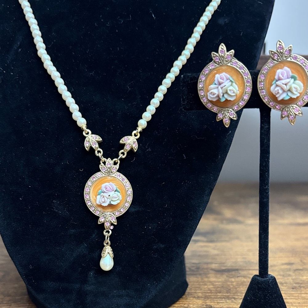 1928 Vintage Rose Necklace and Earring Set